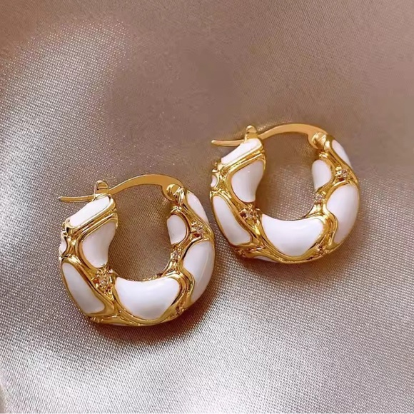 Anthropologie Jewelry - Elegant Gold and White Statement Earrings With Zirconia 💫